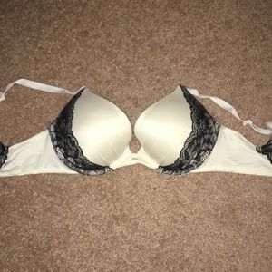 VS Fabulous bra